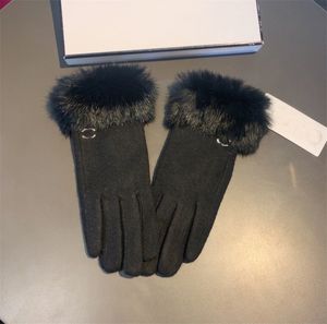 Gloves Designer Women Winter Matt Fur Mittens Fingers Leather Gloves Touch Screen Cycling Warm Insulated Sheepskin Fingertip Gloves Size M L