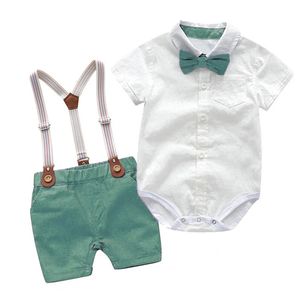 Set di abbigliamento Vestiti per neonato Abiti estivi per gentiluomo Abiti da compleanno per neonato Abito da festa in morbido cotone Solid Rmper + Cintura Pantaloni Set per neonato 230927