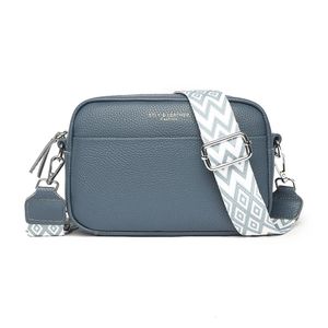 Sacos de noite mulheres crossbody sacos de moda couro genuíno pequeno quadrado saco zíper cinta larga designer saco macio cor sólida casual para meninas 230927