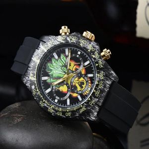 2022 Högkvalitativa män Luxury Watch Six Stitches All Dials Work Automatic Quartz Watches European Top Brand Chronograph Clock Fashi240s