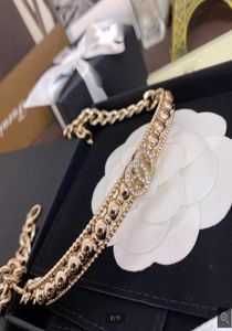 Retro-Choker-Halsketten für Damen, hohle durchgehende Buchstabenkette, Halsketten-Armband 7280005