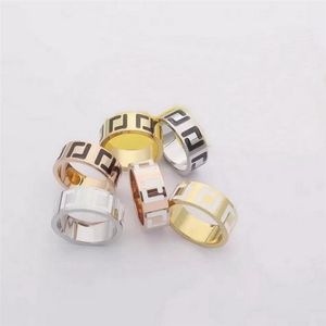 Modne tytanowe pierścienie stalowe grawerowane f liter z czarnym białym szkliwa styl mody mężczyzn Lady Women 18K Gold Wide Ring Biżuteria GIF185U