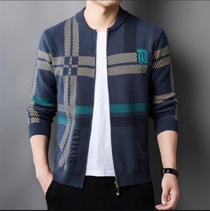 Winter new Fashion men's Knitted Cardigans Sweaters Men Casual Trendy plaid Men's oversized jacket zipper fashion spring and autumn knitted jacket top versatile coat