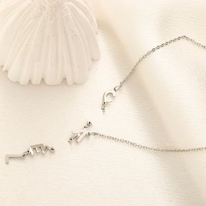 Luxury Designer Letter Pendant Necklace Plated 925 Silver Women's Gift Necklace New Brand Charm Love Pendant Necklace Simple Young Style Girl Jewelry