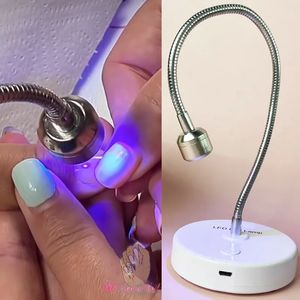 Fałszywe paznokcie żelowe lampa z stojakiem gęsią szyi UV Szybka suszarka do suszarki do miękkiego żelowego paznokcie przedłużenie mini manicure narzędzie 230927