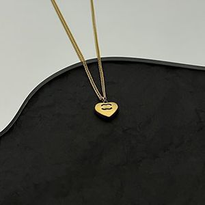 Stainless Steel womens mens Luxury designer Necklace chain fashion jewelry black pendant design party men necklaces CHD2309271-12 capsboys