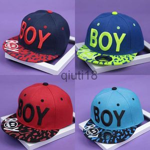 Bollmössor Summer Children's Hip-Hop Hat Fashion Letter Brodery Outdoor Sunscreen Versatile Black Baseball Caps for Boys and Girls X0927