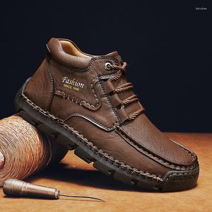 Boots Men's Leather Hiking Outdoor Working Shoes Fashion Lace Up Breathable Men Casual Retro High Quality Sneakers