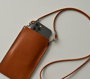 Designer-Taschen Hauptschicht Rindsleder Damentasche Mini-Umhängetasche einfache Leder-Handytasche kleine Umhängetasche Großhandel