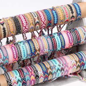 Bangle 20Pcs/Lot Bohemian National Handmade Braided Cotton Rope Bracelets For Men Women Wristband Ethnic Anklet Fashion Jewelry Gifts 230927