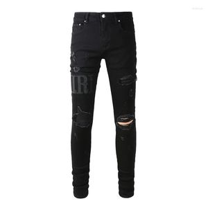 Jeans da uomo Lettere nere ricamate Skinny High Street Elastico Slim Fit Patchwork Strappato