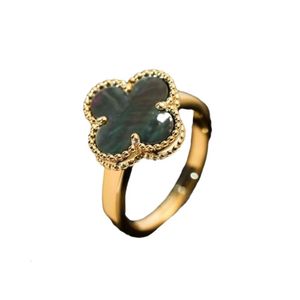 Van-Clef Arpes Ring Designer Kvinnor Originalkvalitet Lövgräs Ring V Guldpläterad 18 K Guld med diamanter naturlig vit Fritillaria Red Jade single Flower Ring Kvinna