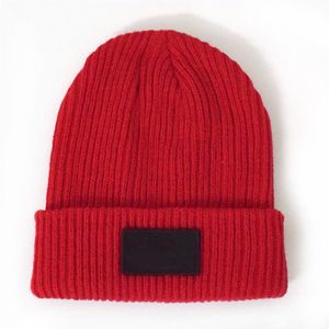 Kış Tasarım Erkekler Kadın Beanie Man Hat Sıradan Örme Şapkalar Erkek Spor Kapağı Siyah Gri Beyaz Sarı Yüksek Kalite Kafatası Caps226p