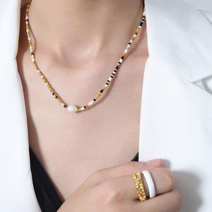 Girocollo Minar Chic Collana di perline con filo di perle d'acqua dolce colorato in pietra naturale per donna Girocolli in acciaio inossidabile placcato oro 18 carati PVD