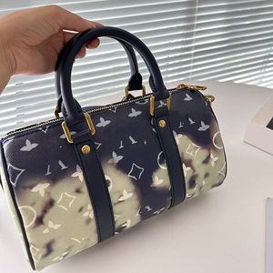 Designer mulheres bolsa de ombro couro clássico impressão zíper fechado bolsa de luxo ajustável ombro crossbody saco de viagem ao ar livre sacoche sacos de lazer 25cm