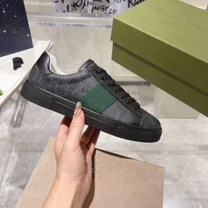 Top Quality Sapatos Casuais Mens Mulheres Ace Crystal Canvas Sapatilhas Itália Luxo Verde Red Stripe Tiger Snake Treinadores Bee Bordado Sneaker Hik