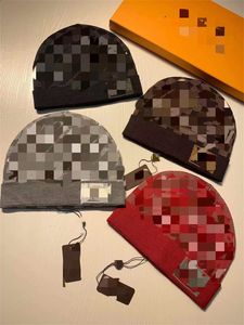 2023 New Classic Letter Printing Popular Beanie Urinal Hat High Quality Fashion Knitted Hat Windproof Warm Elastic Multi color Casual Truck Driver Men's Design Hat23