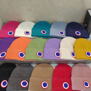 Mens knitted hat beanie Designer hat womens Autumn and winter woolen hat Wool hat warm and comfortable Christmas hat multi-color optional