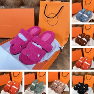 Slaytlar Fleee Sandallar Kadın Bulanık Ayakkabı Dikenleri Sherpa Kadınlar Schoolvshop Chypre Yün Sandal Kış Yumuşak Kürklü Kürklü Ev Kapalı Sandal 35-44