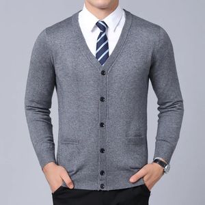 Erkekler Sweaters Moda Marka Süveteri Erkek Ceket V Boyun İnce Fit Jumbers Örgü Kış Kore tarzı gündelik kıyafetler 230927