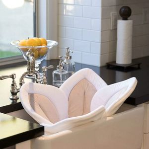 Bathing Tubs Seats Lotus Shaped Blooming Bath Lotus Soft Thickened Baby Bath Seat Anti Slip Flannel Cloth Bath Tub Sink Bath Cushion Flume 230928