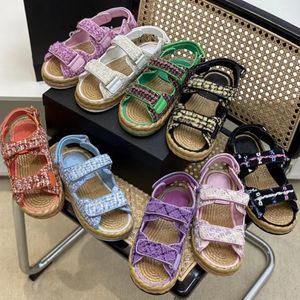 Seil-Sandalen für Damen, geflochtenes Seil, Freizeitschuhe, Hausschuhe, Designer-Luxus, Top-Qualität, flache Plateau-Sandalen, Sommer, Strand, mit Kastenkamelie, Hanf-Sandalen, Rutschen aus Stroh