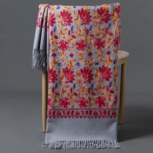 Scarves Luxury Women Floral Embroidery Cashmere Scarf Winter Warm Shawl Soft Thick Pashmina Foulard Female Tassel Blanket Wraps 230927