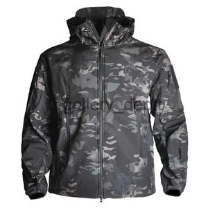 Kurtki męskie kamuflaż kurtki taktyczne kurtki polowe kurtki Soft Shell Man Combat Wodoodporny polarowy płaszcz multicam kurtka zewnętrzna J230928