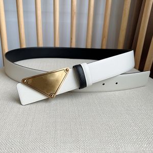 2023 Herr Designer Belt Real Leather Classic Fashion Luxury Casual Letter Smooth Buckle Men Belts 3,5 cm breda 4 färger Valfritt med låda