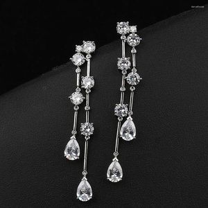 Baumeln Ohrringe 2023 Zarte Kubische Zirkon Kristall Mit Weiß Farbe Lange Quaste Für Frauen Hochzeit Party Koreanische Ohrringe