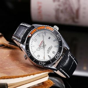 Skelett-Zifferblatt, Designer-Herrenuhren, hochwertige Saphir-Armbanduhr, automatisches Datum, Business-Männer, leuchtendes Leder, wasserdicht, divin330D