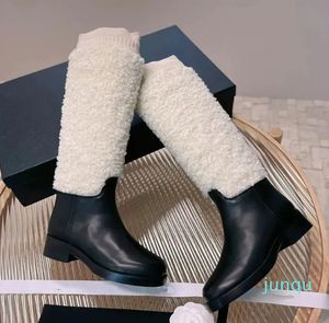 Wool knight knee-high boots classic luxury Fashion sexy black white Thick leather Boots winter electric embroidery Knitted wools Low heel Shoes