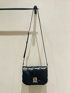 2023 NEW SHOUNTH CHECK BAGUETTE LOEWEバックアームバゲットバッグレトロフレーバー特大の内部容量5A高品質のミニバッグ