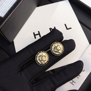 Orecchini rotondi neri dal design di lusso Orecchini stile donna con fascino Accessori di gioielli premium squisiti Coppia familiare selezionata Gif2283