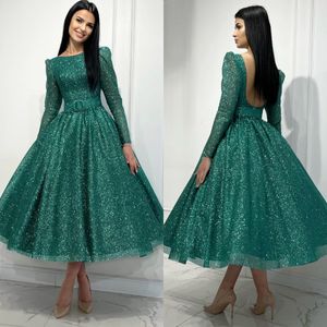 Elegancka zielona sukienki na studniówkę Linia Jewel Neck Glitter Sukienka wieczorowa kostka bez pleca