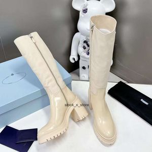 Booties migdałowe buty pradda prad slipon e luksusowe szczotkowane obcasy skórzane palce nylonowe buty damskie damskie projektanci mody Chunky Factory Block rozmiar 354 ckl8