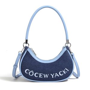 Gespleißte Denim Crescent Bag Cocew New Bag Damen Yacki Bag Vielseitige Luxus-Achseltasche High Level Single Shoulder Tote Bag Messenger Bag 230928