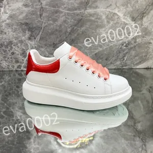 Top Hot Luxury Basketball Shoes Designer Shoes Sneakers Womens Trainers Mens Shoes White Black Mens Womens Casual Shoes Storlek 35-46 XSD221133