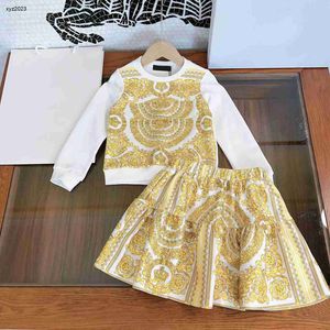 23SS Designer Tracksuits Dress Suits For Girls Storlek 110-160 cm 2st Hot Diamond Logo Round Neck tröja och klassisk blommig tryckkjol Sep25