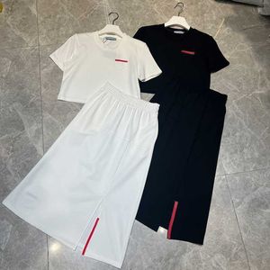 Vestidos de vestido de duas peças vestidos casuais moda feminina slim clássico padrão silm verão roupas mulheres estilos de roupas simples