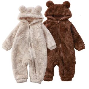 Rompers Winter Warm Hoodied Baby Rompers for Boys Girls Bear Ear Hood Fleece Onesies Spädbarn Jumpsuits Pyjamas Sleepwear Toddler Övergripande 230927