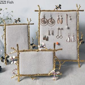 Storage Holders Racks Butterfly Decorative Shelves Earrings Hanging Board Necklace Stand Dressing Table Cosmetic Containers Jewelry Display Shelf 230928