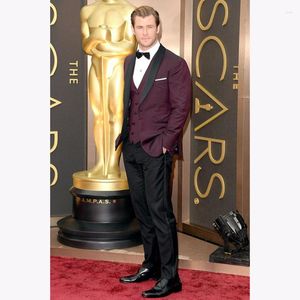 Mäns kostymer Bourgogne Slim Fit Mens Red Carpet Celebrity Tuxedos Suit 2023 sjal krage män bröllop (jacka byxor bow)