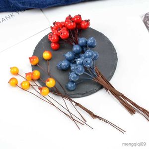 Noel Süslemeleri 10 PCS Yeni Yapay Çiçek Mini Noel Kırmızı Berry Buket Düğün Ev Dekorasyonu DIY Çelenk Scrapbook Hediye Kutusu Craft R230928