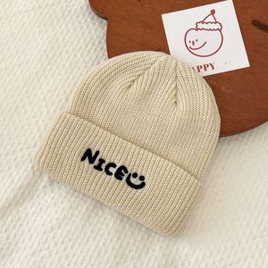 Chapéus Cloches Caps Gorros de luxo designer de feijão de inverno homens e mulheres design de moda chapéus de malha outono boné de lã carta jacquard