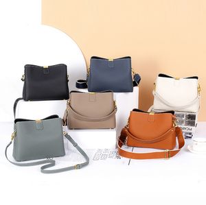 top Women Shoulder Bags Designer Handbag Quilted Leather Icare Tote Designers Big Purse Gaby Handbags Luxury Shopper Bag With Wallet