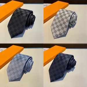 Luxury Designer Silk Ties Mens Business Suit Necktie Damier Design Black Blue Jacquard Silks Hanmade Neck Tie Classic Handsome Accessories