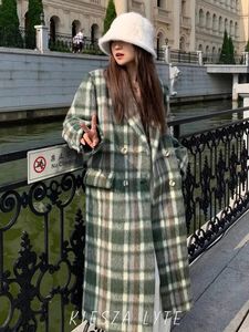 Womens Wool Blends Luxurious Winter Long Thickened Green Plaid Coat for Women Fashion Warm with Audrey Hepburn Woolen Overcoat 230927