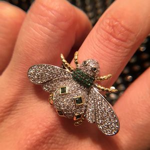 Adorável bonito diamante zircônia abelha anéis moda espumante luxo designer banda anel para mulheres meninas presentes aberto ajustável357s