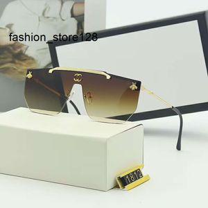 Beer Designer Sunglasses Luxury Eyewear Unlimited Beach Outdoor Shades PC Frame Women And Men Protection Sun Glasses Fashion Classic Lady Mirrors for Men 1812 985T